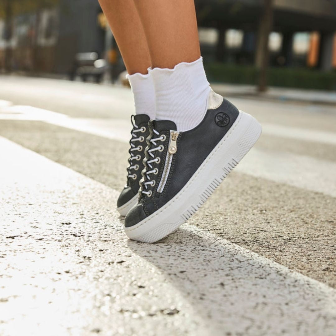 Women's Footwear