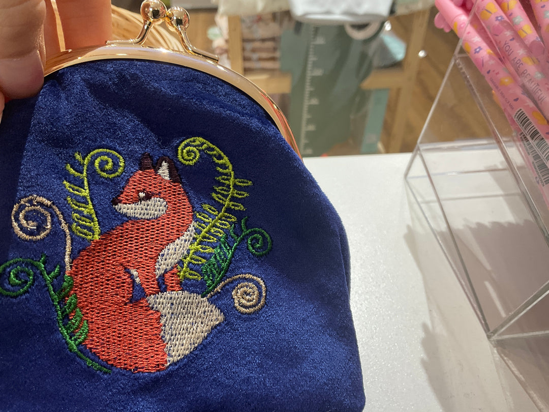 CLASP PURSE FOX NAVY