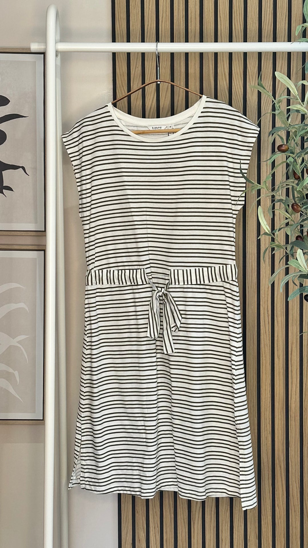 TAPRI DRESS
