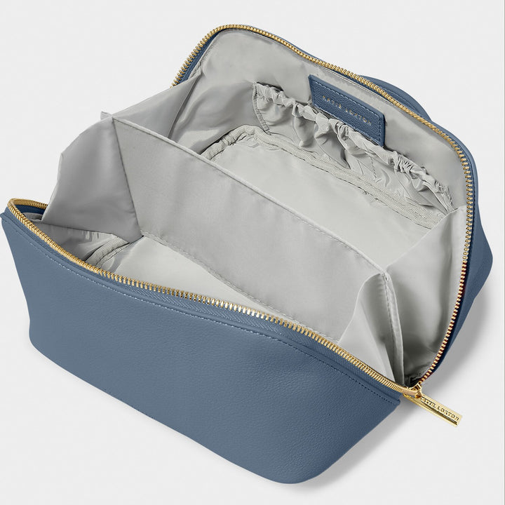 MEDIUM MAKE UP WASH BAG NAVY