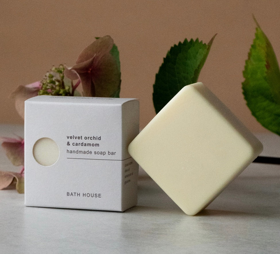 VELVET ORCHID & CARDAMON HANDMADE SOAP