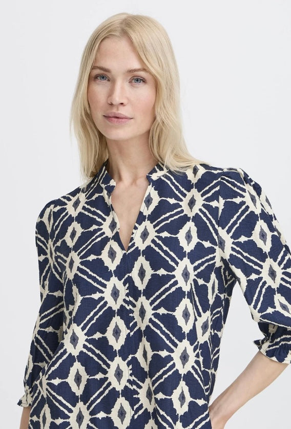 NAVY BLZER IKAIA V NECK BLOUSE