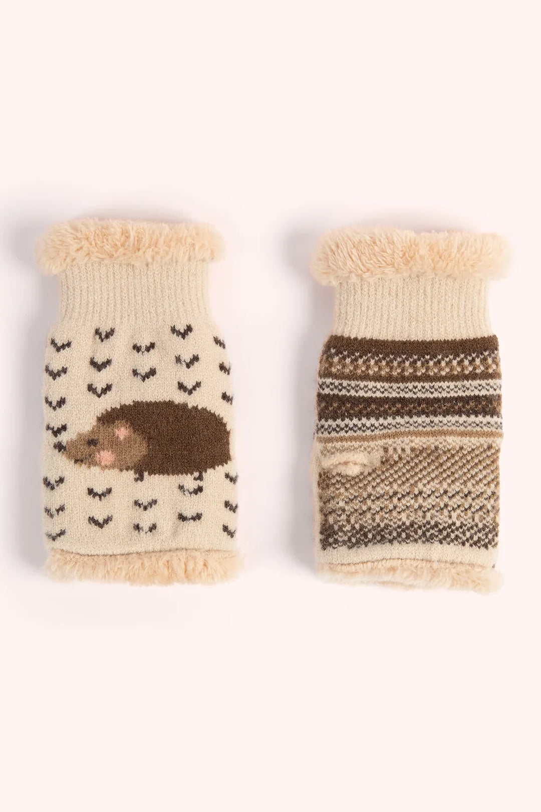 CREAM HEDGEHOG WRIST WARMERS