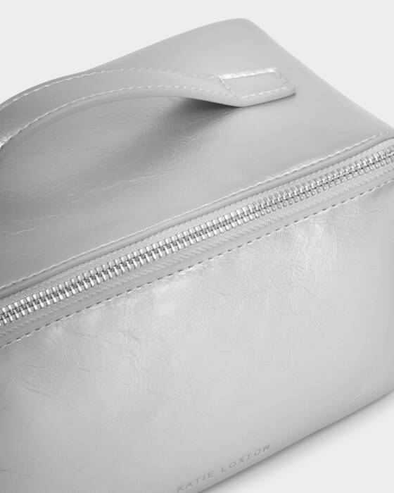 MEDIUM PATENT CRACKLE FOLD-OUT MAKEUP & WASH BAG