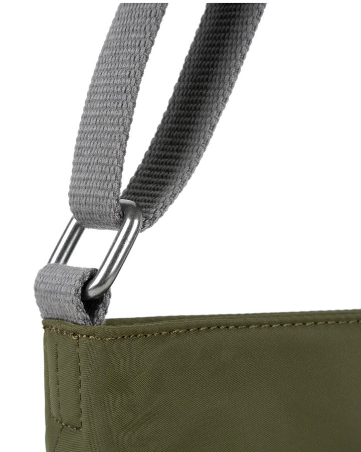 MILITARY MEDIUM KENNINGTON B RECYCLED NYLON CROSSBODY BAG