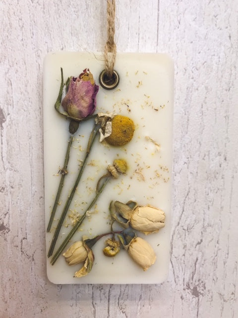 DELIGHT BOTANICAL SOY WAX FRAGRANCE HANGER