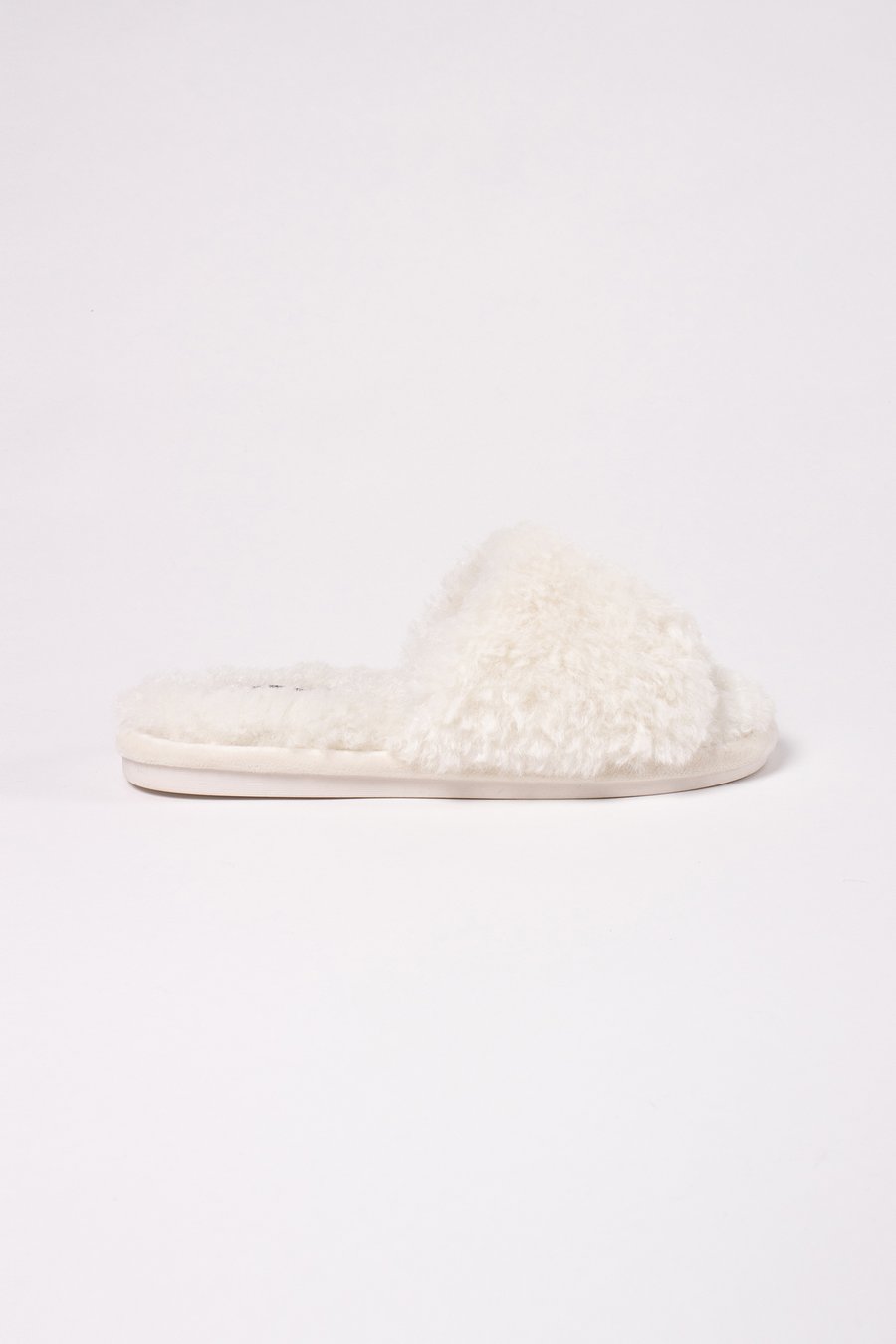 CANDY IN VANILLA SLIPPERS