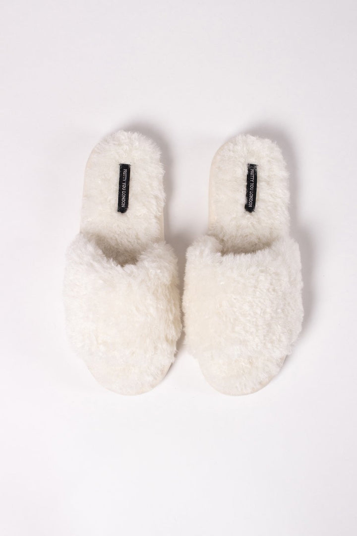 CANDY IN VANILLA SLIPPERS