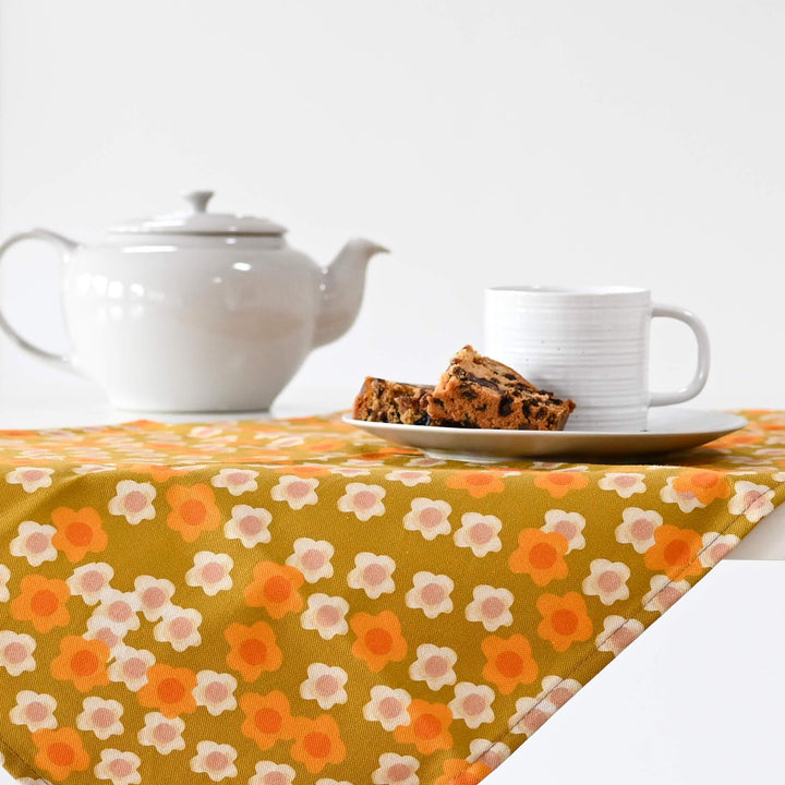 RETRO FLORAL TEA TOWEL