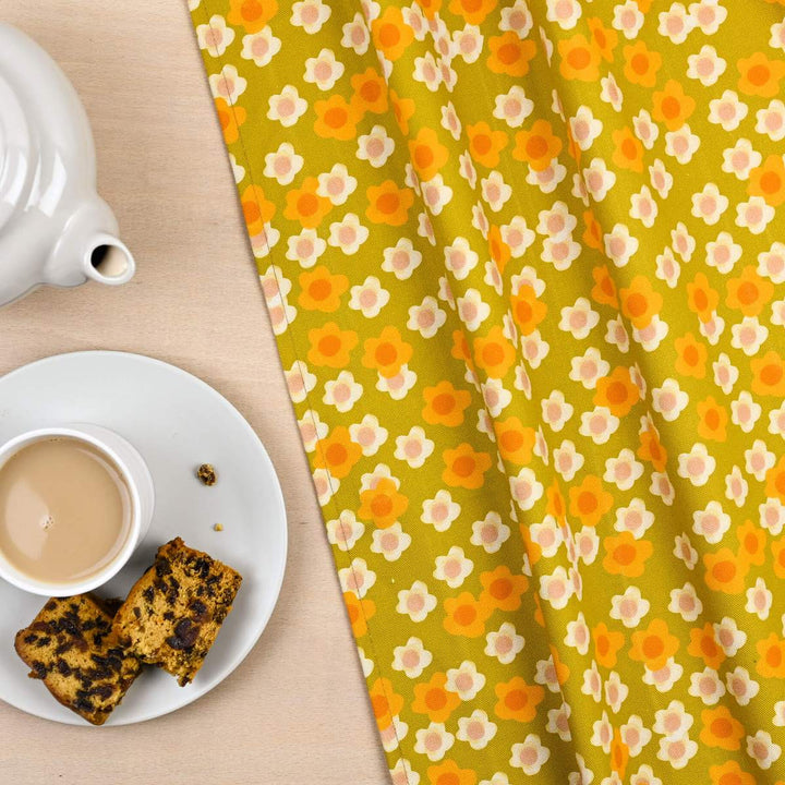 RETRO FLORAL TEA TOWEL