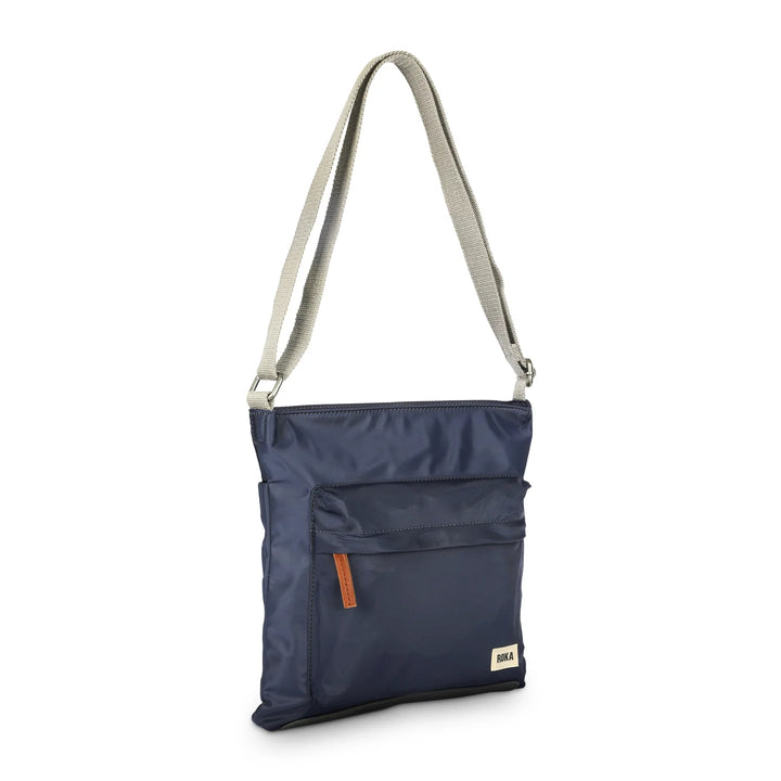 MIDNIGHT NAVY KENNINGTON SUSTAINABLE MEDIUM CROSSBODY BAG