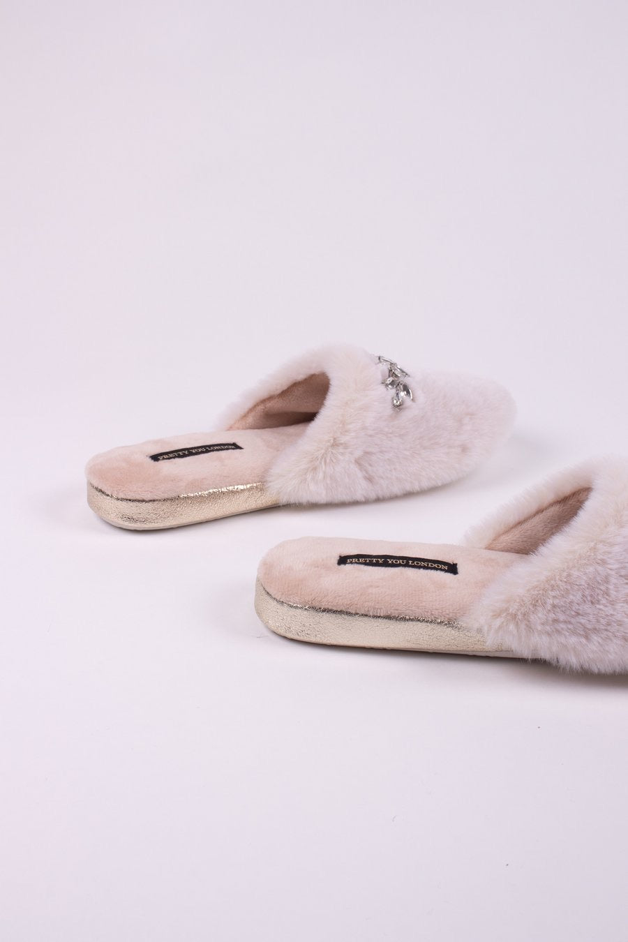CREAM DIDO SLIPPERS