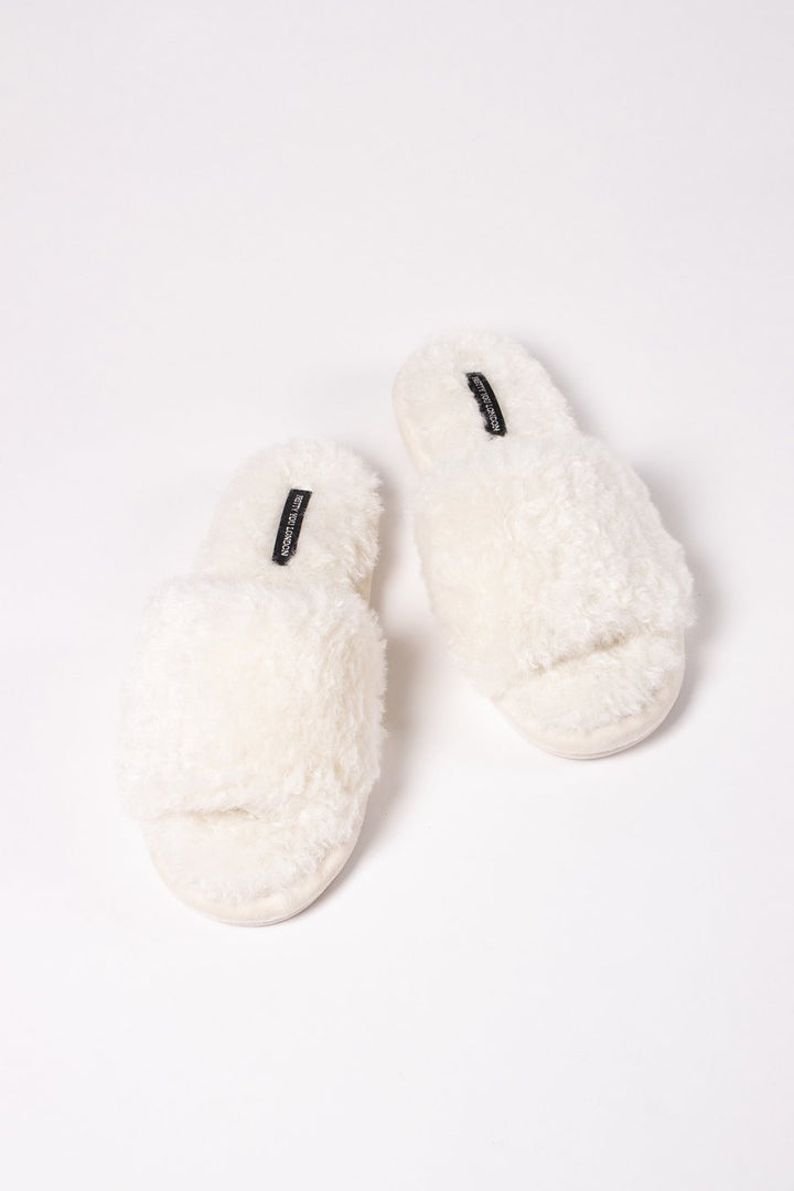 CANDY IN VANILLA SLIPPERS