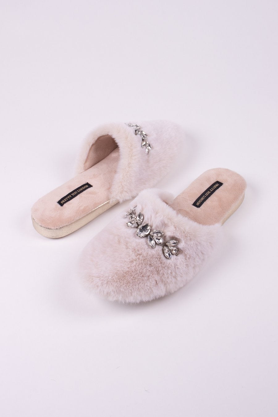 CREAM DIDO SLIPPERS