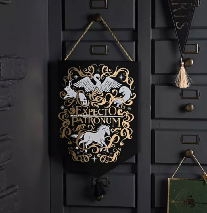 WARNER BROS HARRY POTTER ALUMNI PATRONUS ANIMALS PENDANT GLOW IN THE DARK