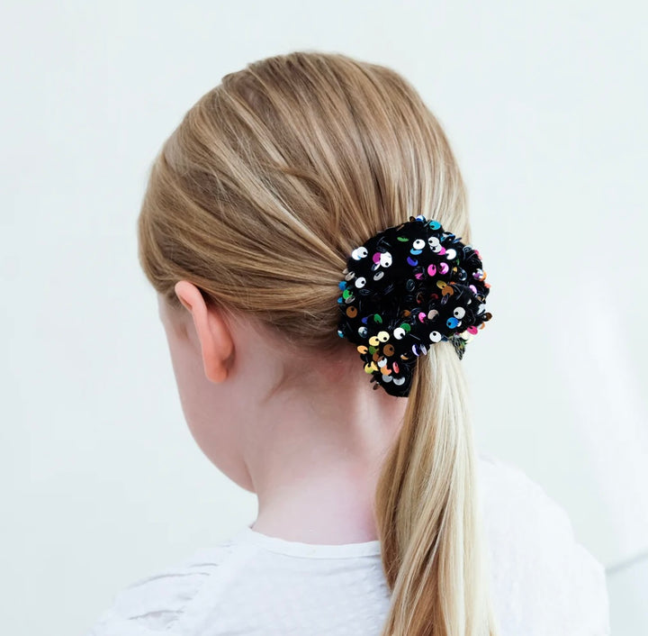 JAZZY SCRUNCHIE