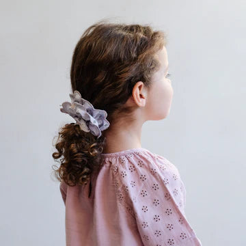 SCALLOPED FLORAL SCRUNCHIE