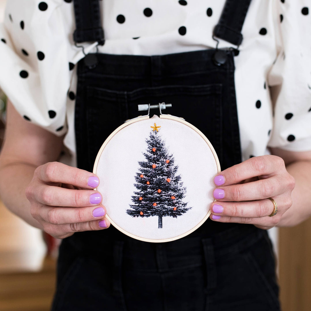 Christmas Tree Embroidery Hoop Kit: Pink