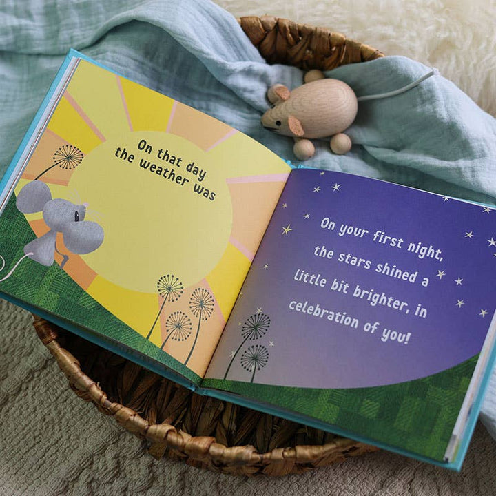 Born In August Gift Book | Baby Shower Gift | Personalised |