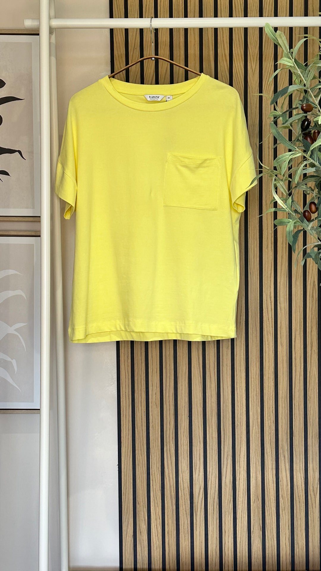 PANDINNA YELLOW TSHIRT