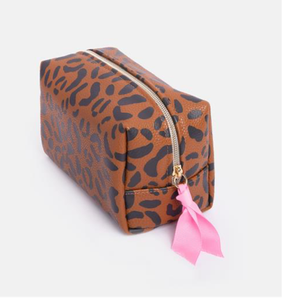 TAN LEOPARD CUBE COSMETICS BAG