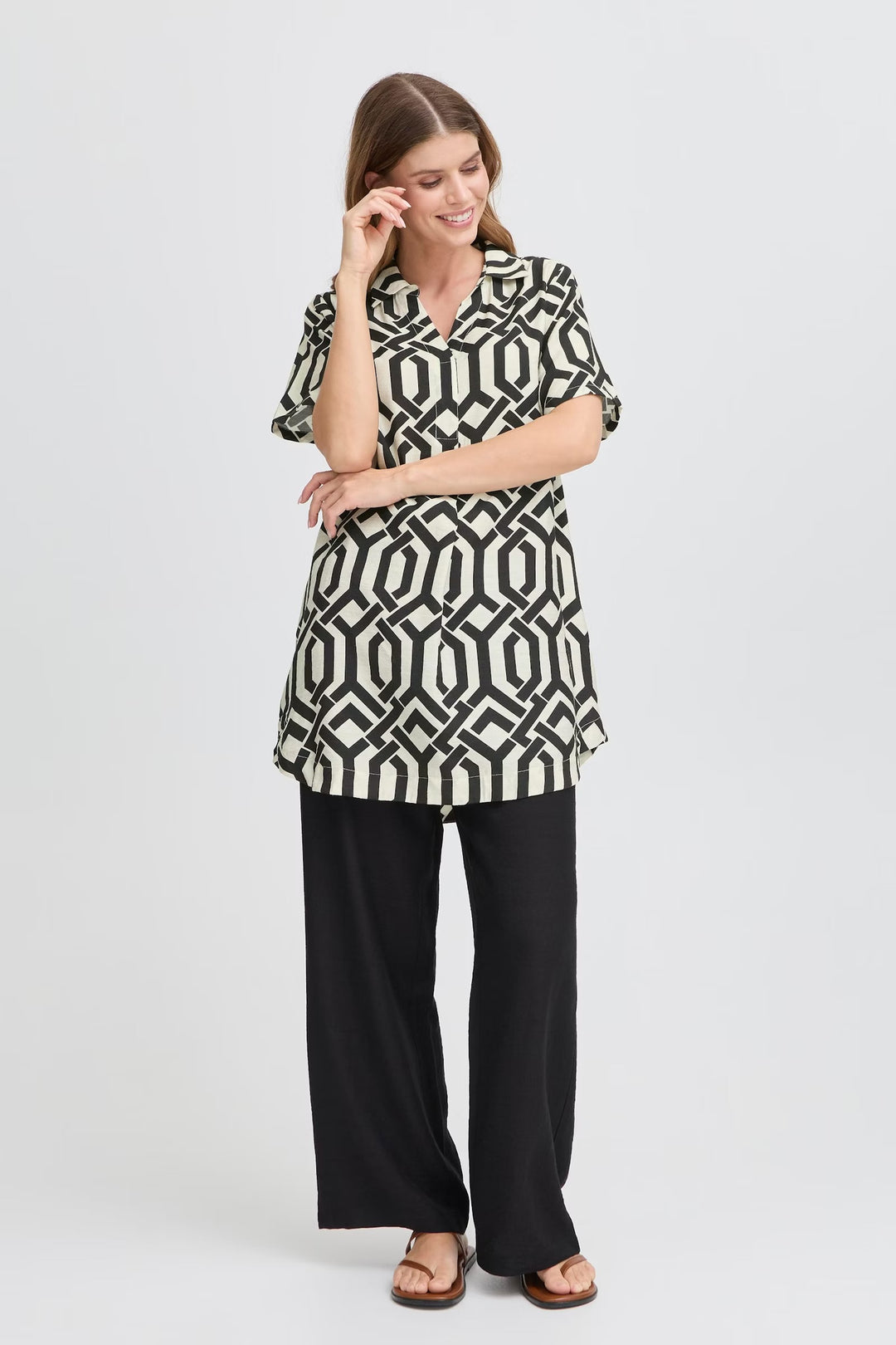 ARIANA TUNIC WHISPER WHITE BLACK