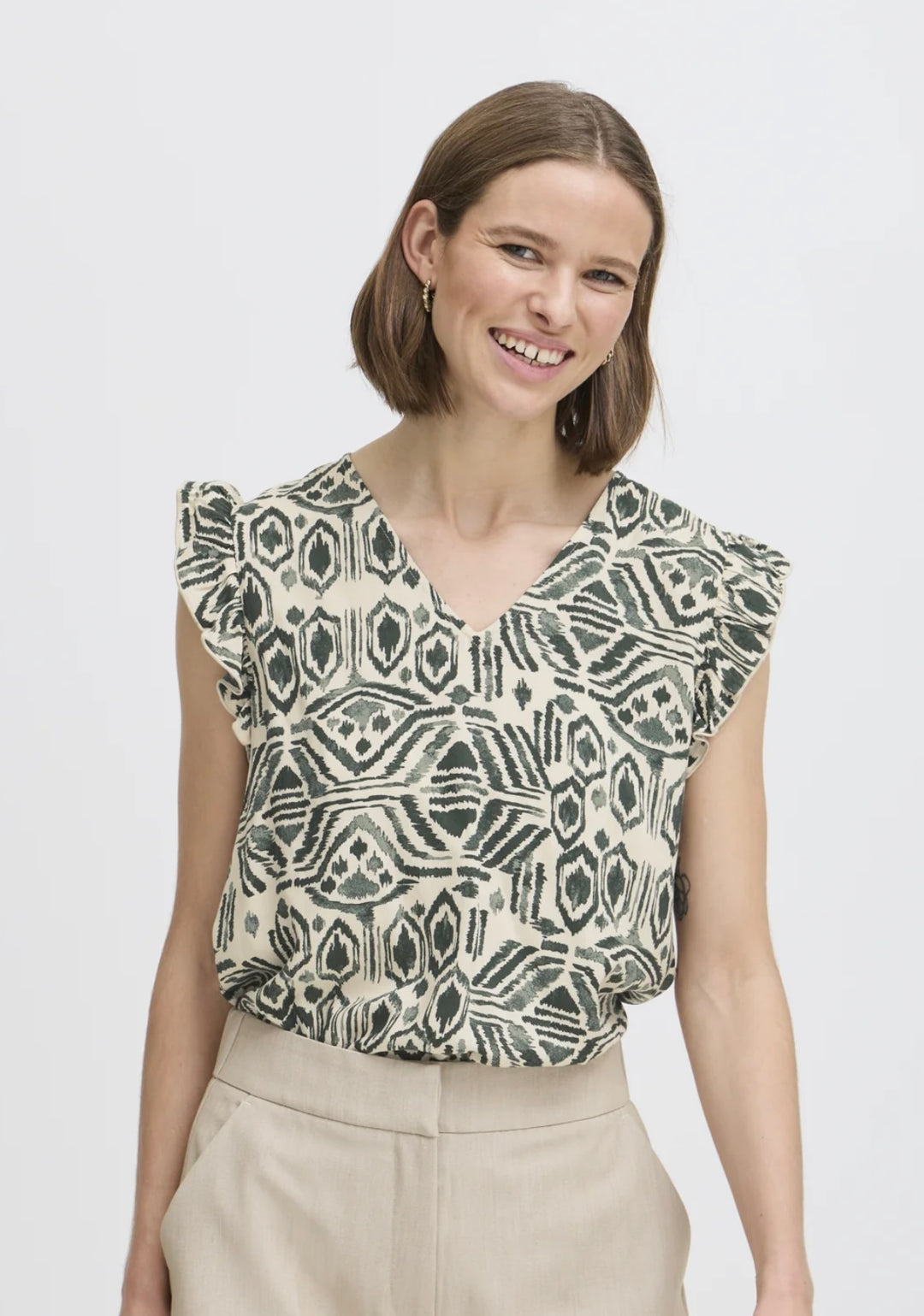 ETHNIC JOELLA V NECK TOP