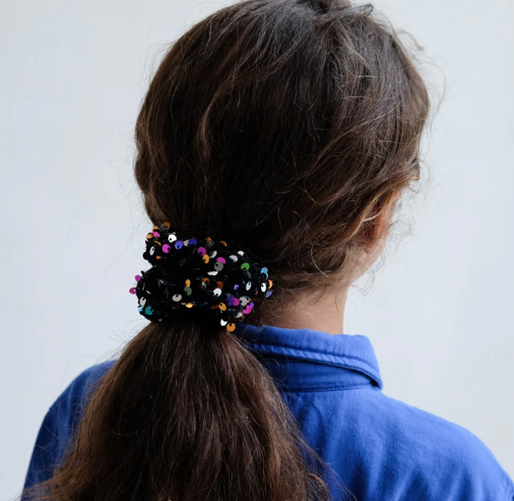 JAZZY SCRUNCHIE