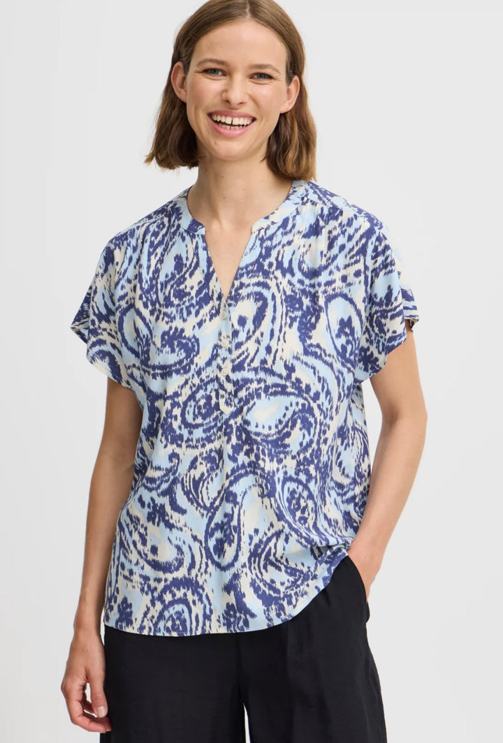 BLUE PAISLEY JOELLA V NECK TOP