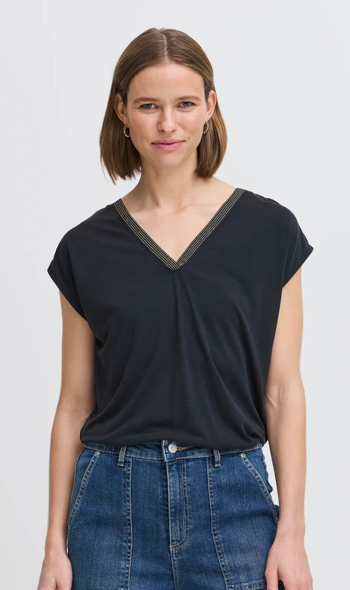 PERL DECO NECK TEE