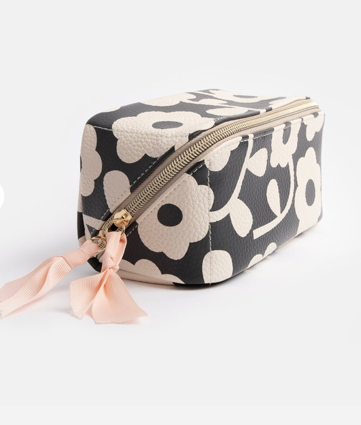 CHARCOAL MONO FLOWER DIAGONAL COSMETIC BAG