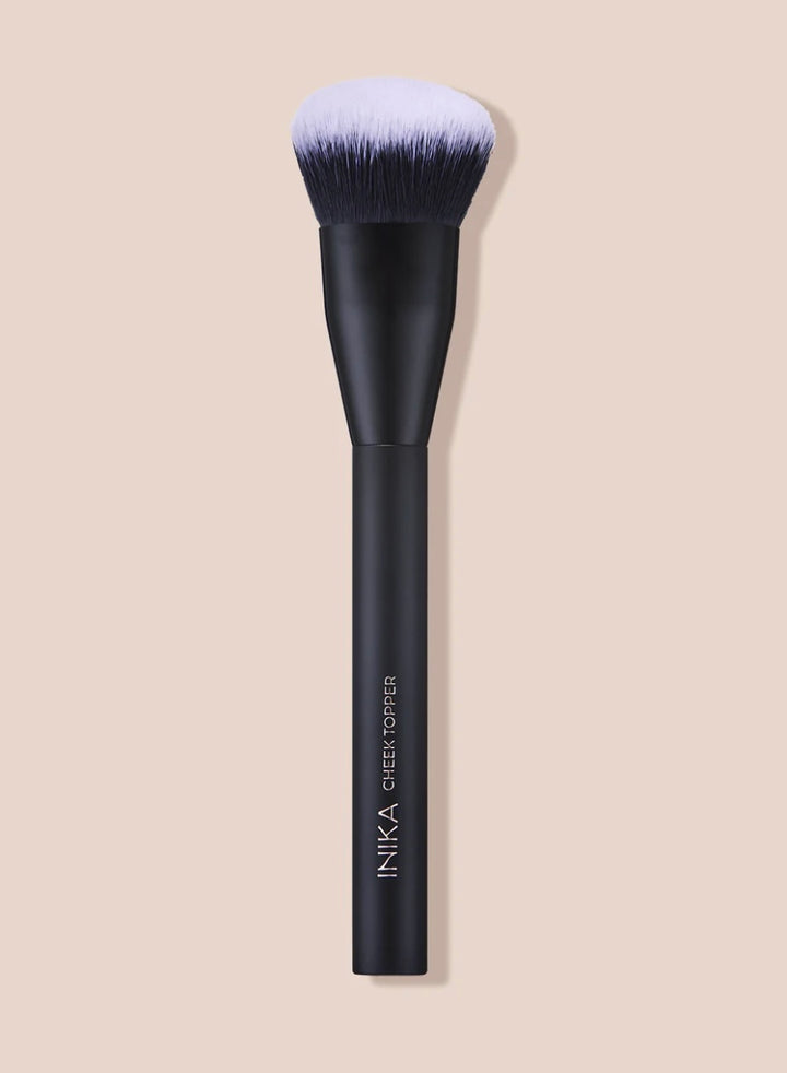 INIKA CHEEK TOPPER BRUSH