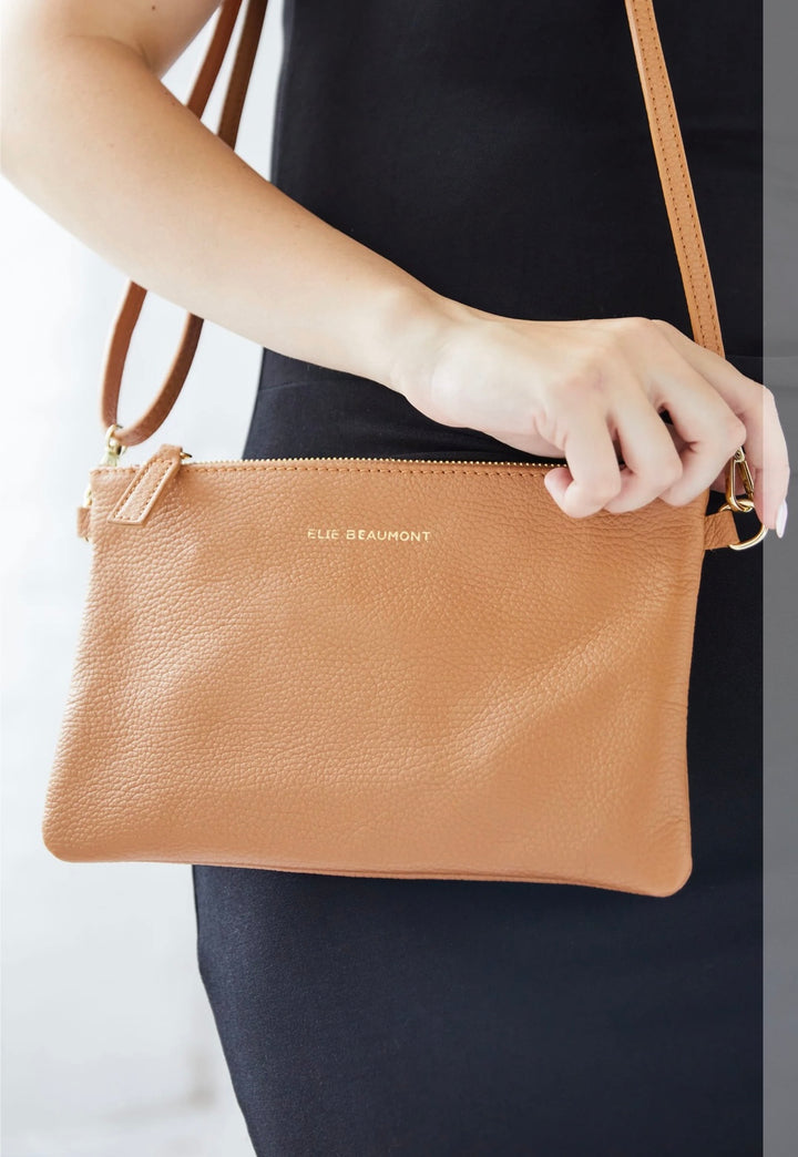 CARAMEL POUCH BAG