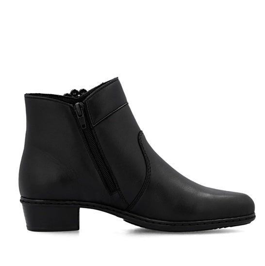 Y0797-00 BLACK ANKLE BOOT