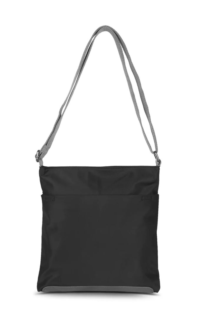BLACK MEDIUM KENNINGTON B RECYCLED NYLON BAG