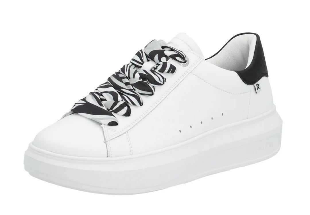 WHITE & BLACK LEATHER LACE UP TRAINER
