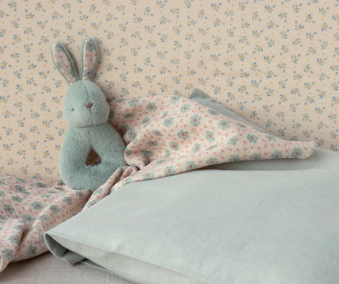 BUNNY RATTLE SET MINT