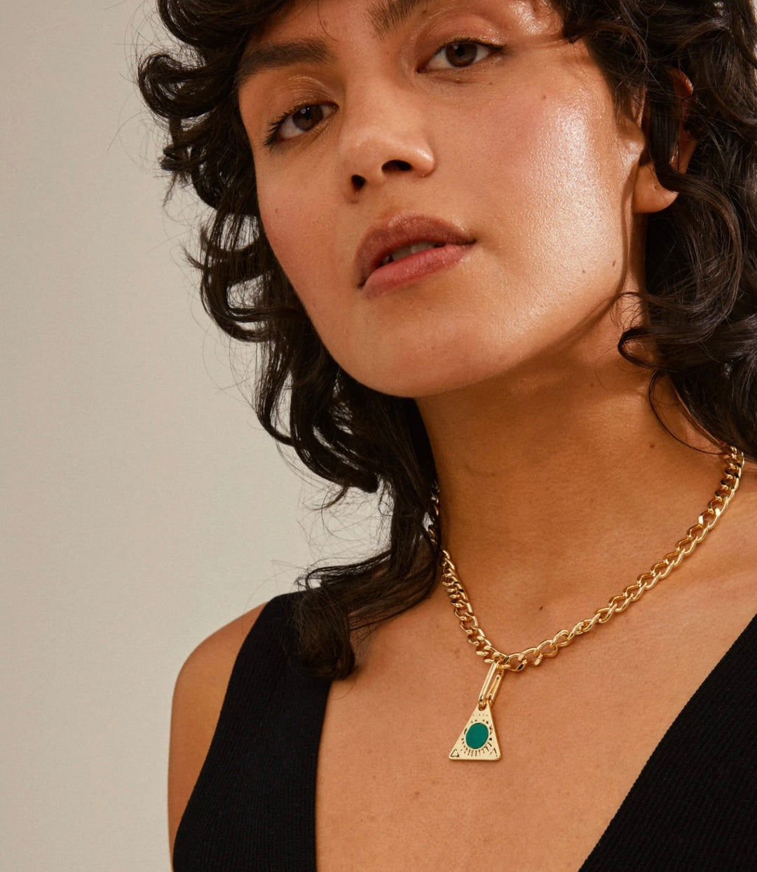 CHARM RECYCLED GOLD & GREEN TRIANGLE PENDANT