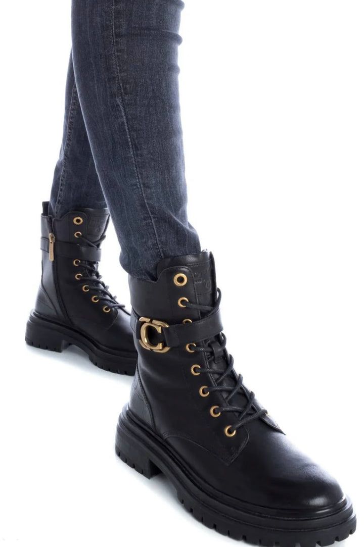 160891 BLACK LEATHER LADIES ANKLE BOOTS