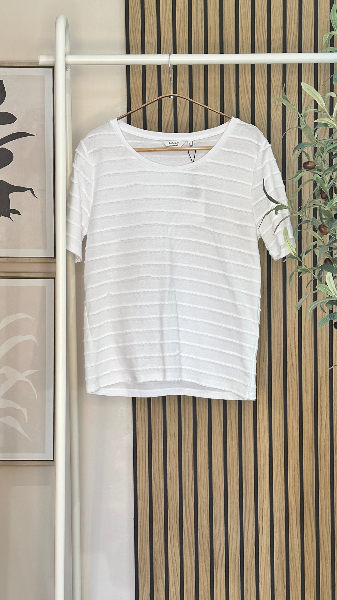RAISA TSHIRT