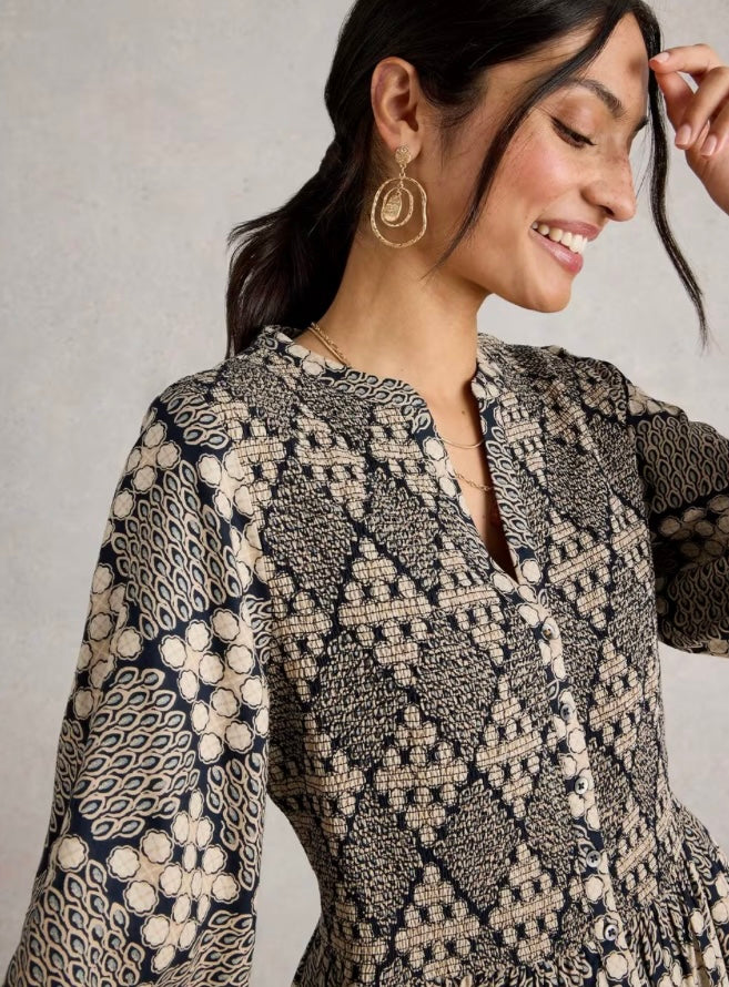 NAVY PRINT HATTIE SHIRRED DRESS