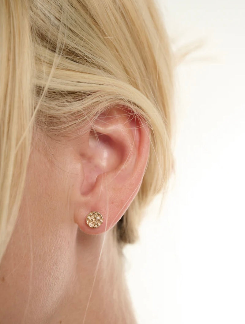 WHISPER EARRINGS GOLD