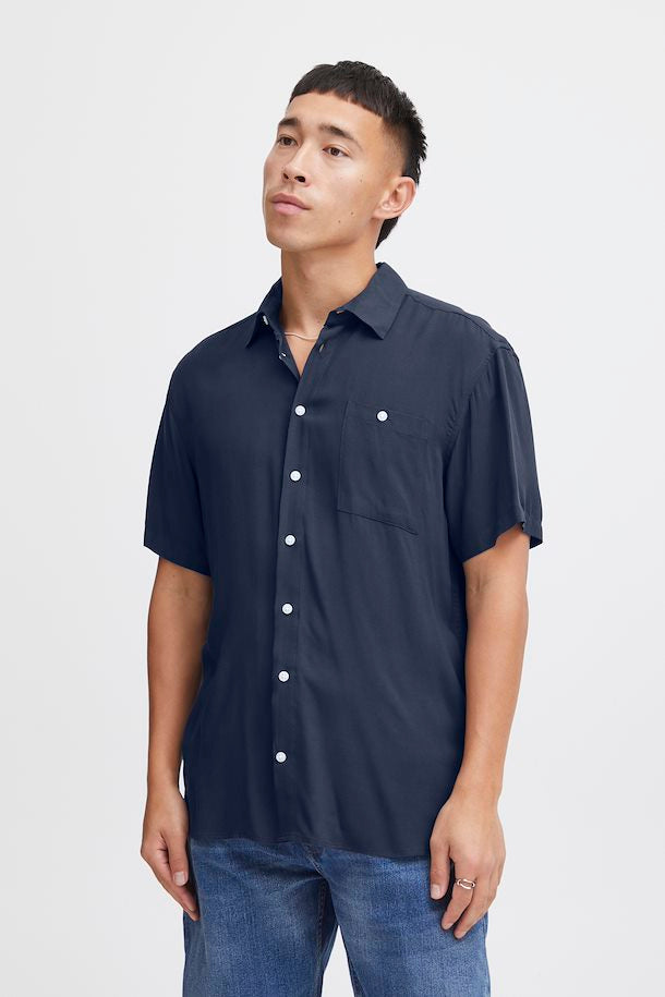 DRESS BLUE SHORT SLEEVED SHIRT