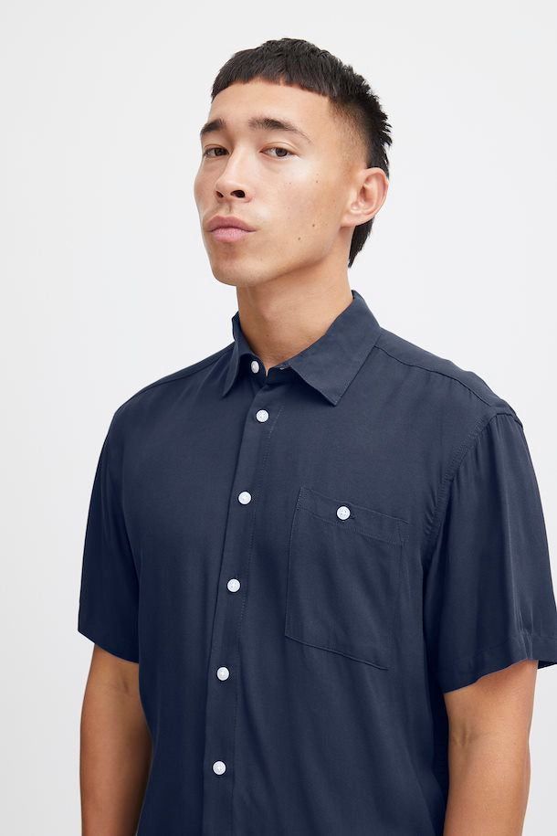 DRESS BLUE SHORT SLEEVED SHIRT