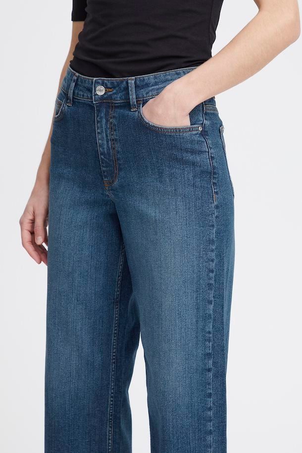 MID BLUE DENIM KATO KOMMA JEAN