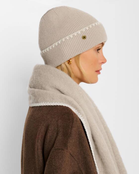 WHIPSTITCH KNITTED HAT TAUPE