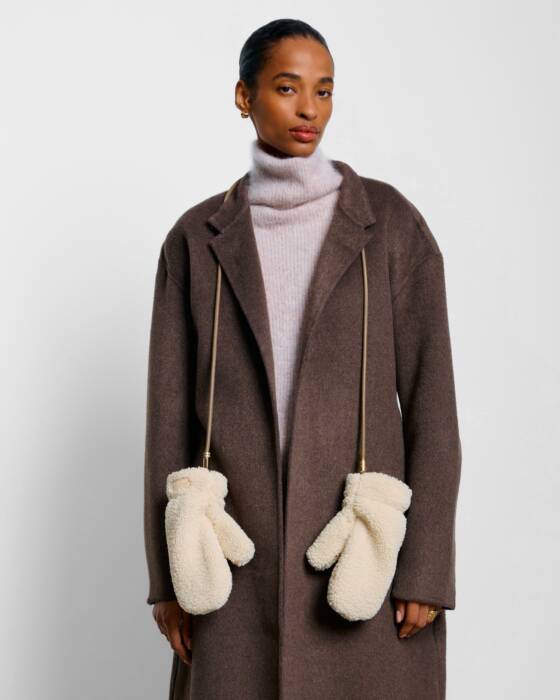 TEDDY MITTENS WITH CORD CREAM