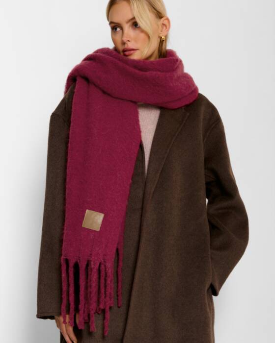 OVERSIZED RECYCLED TASSEL SCARF GARENT RED
