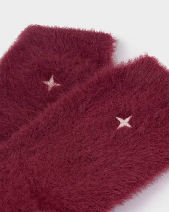 GIFT BOXED SNUG FLUFFY SOCKS CHERRY