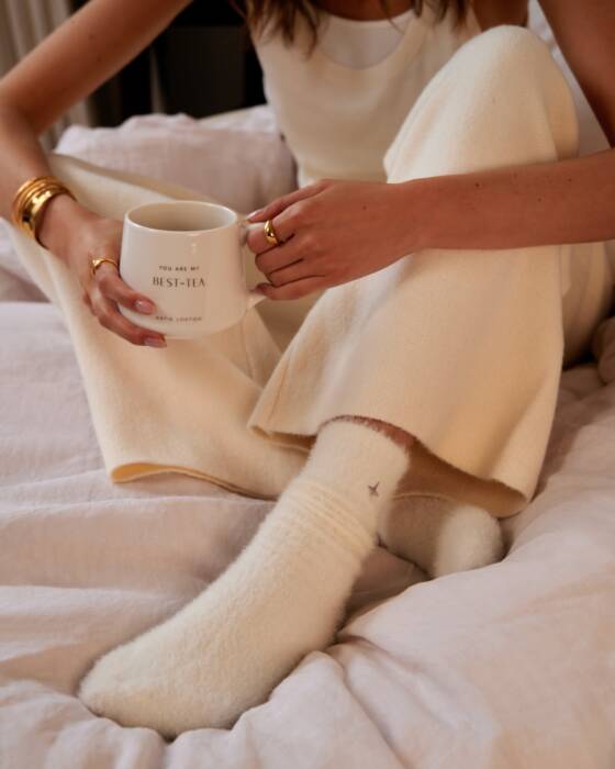 GIFT BOXED SNUG FLUFFY SOCKS OFF WHITE
